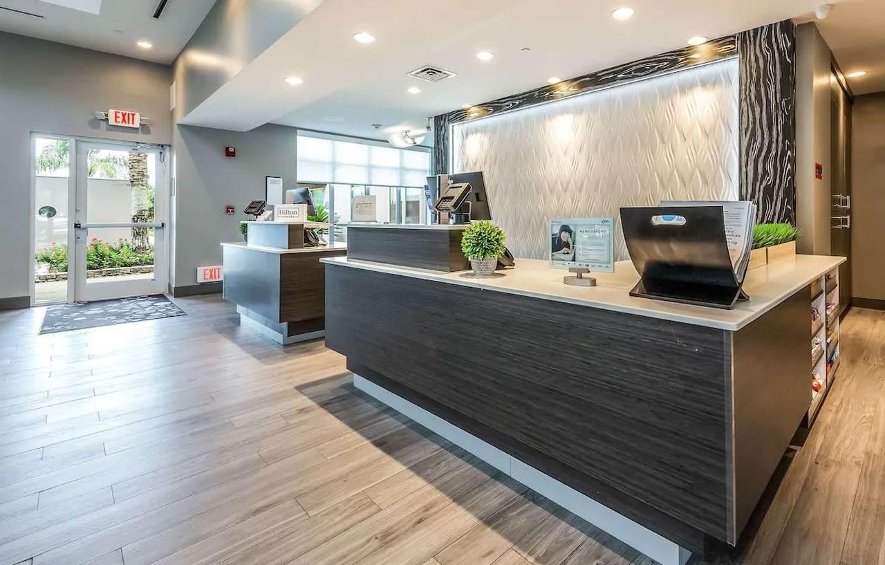 Hilton Garden Inn Бомонт Екстериор снимка