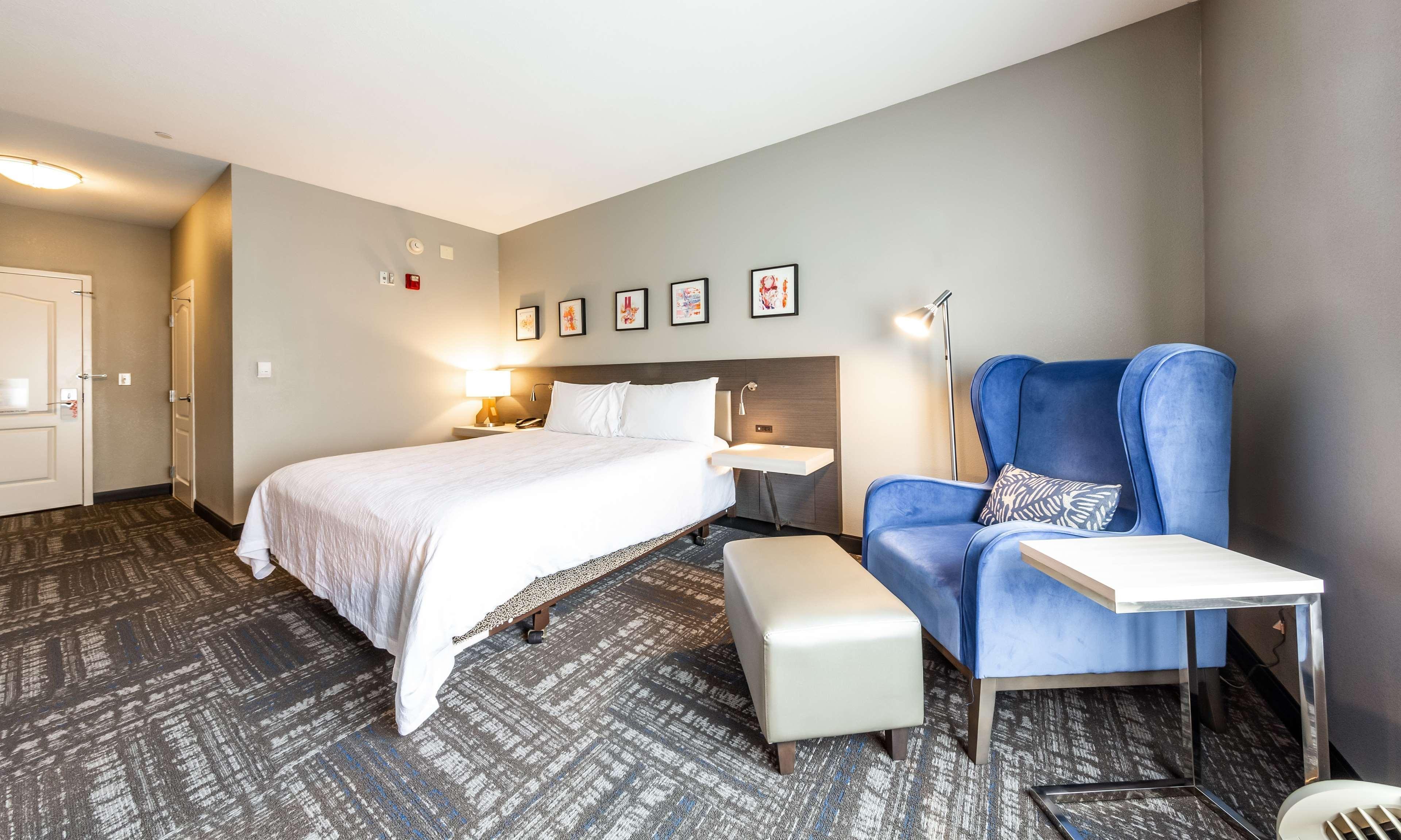 Hilton Garden Inn Бомонт Екстериор снимка
