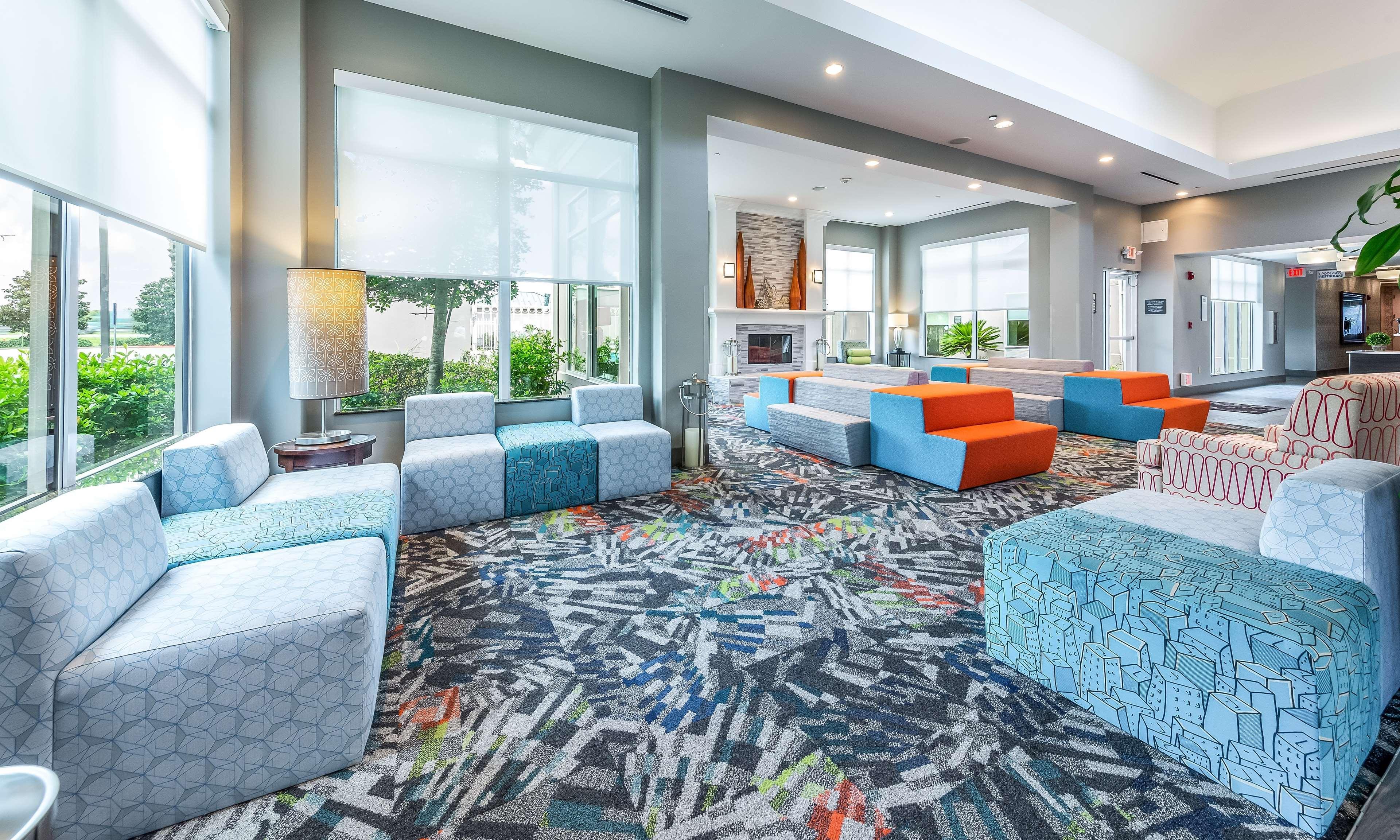 Hilton Garden Inn Бомонт Екстериор снимка