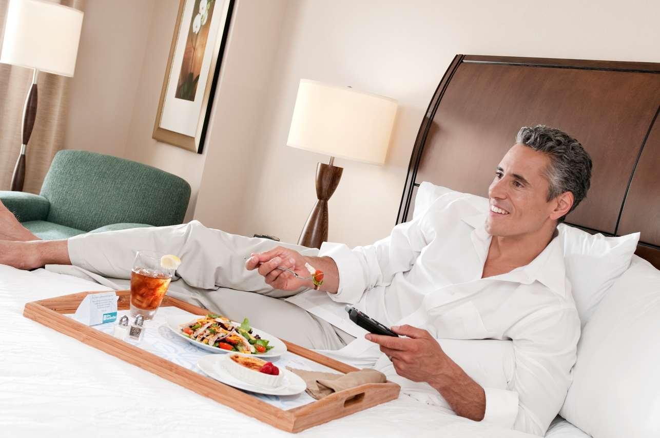 Hilton Garden Inn Бомонт Екстериор снимка