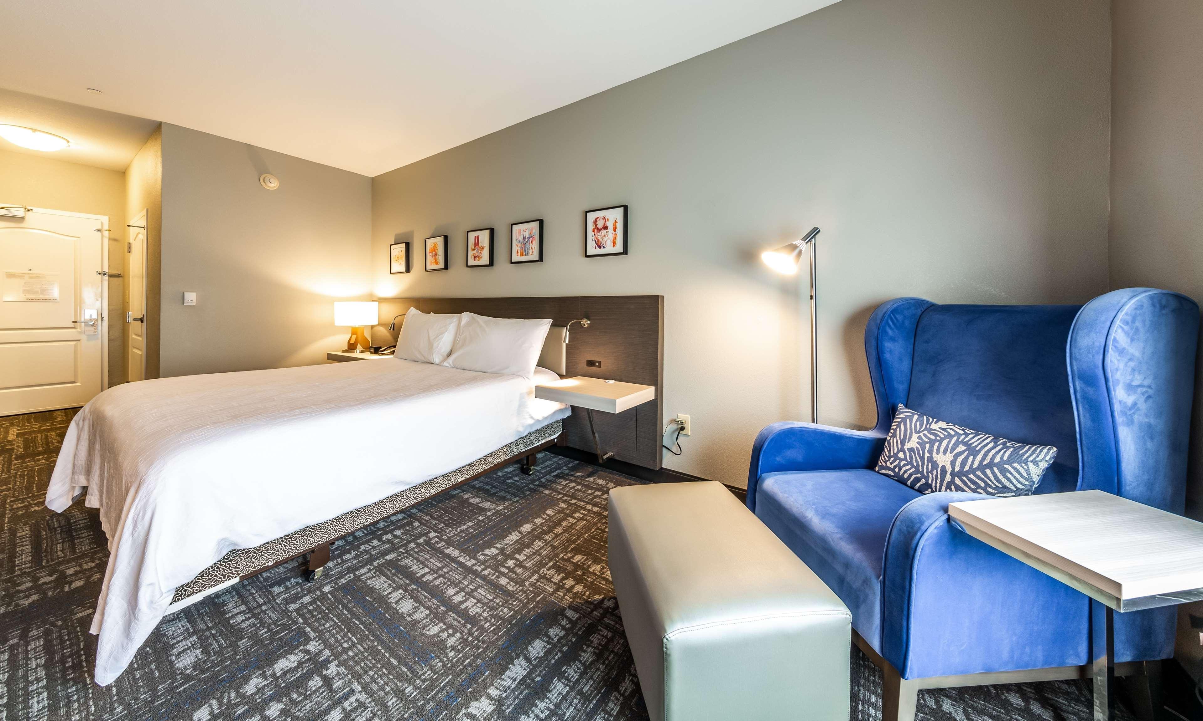 Hilton Garden Inn Бомонт Екстериор снимка