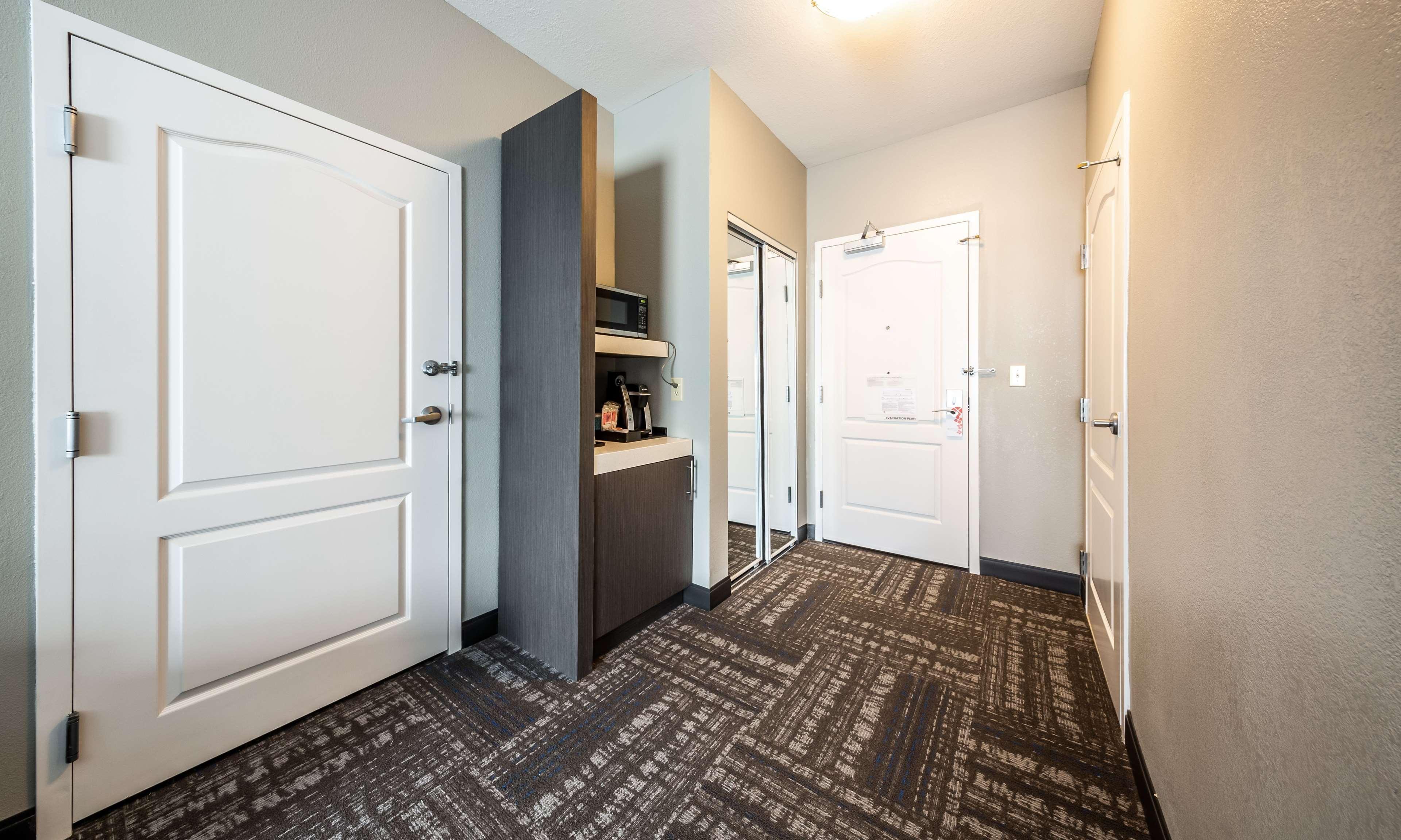 Hilton Garden Inn Бомонт Екстериор снимка