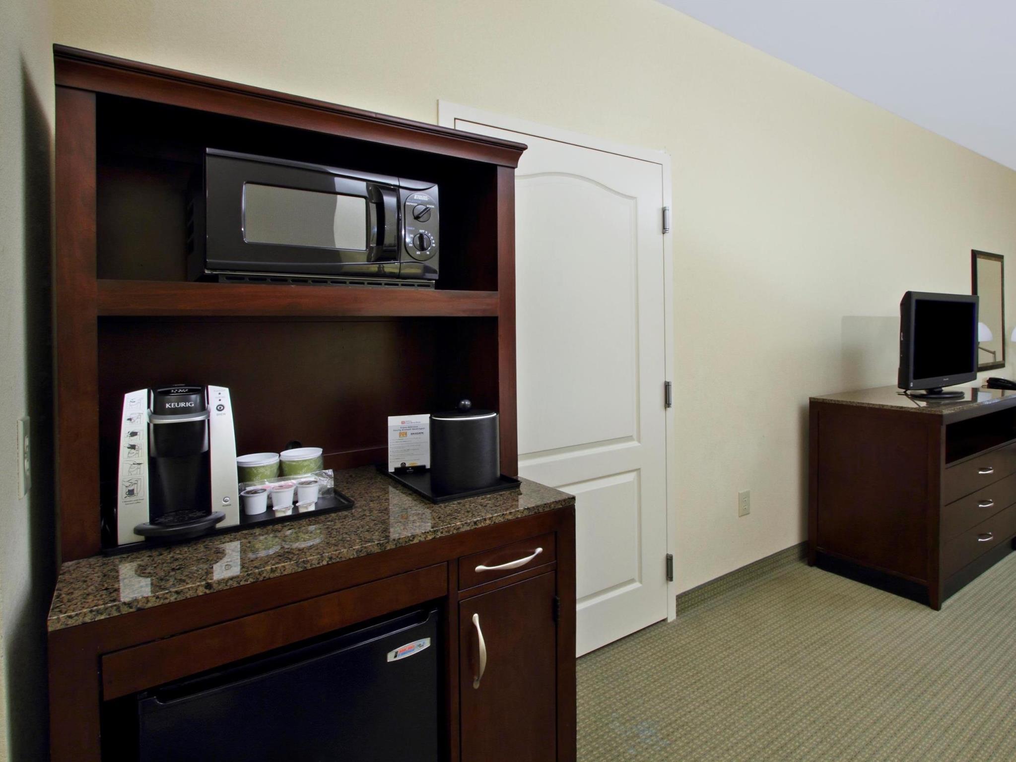 Hilton Garden Inn Бомонт Екстериор снимка